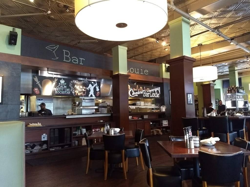 Bar Louie | night club | 1352 W 6th St #152, Cleveland, OH 44113, USA | 2164525500 OR +1 216-452-5500