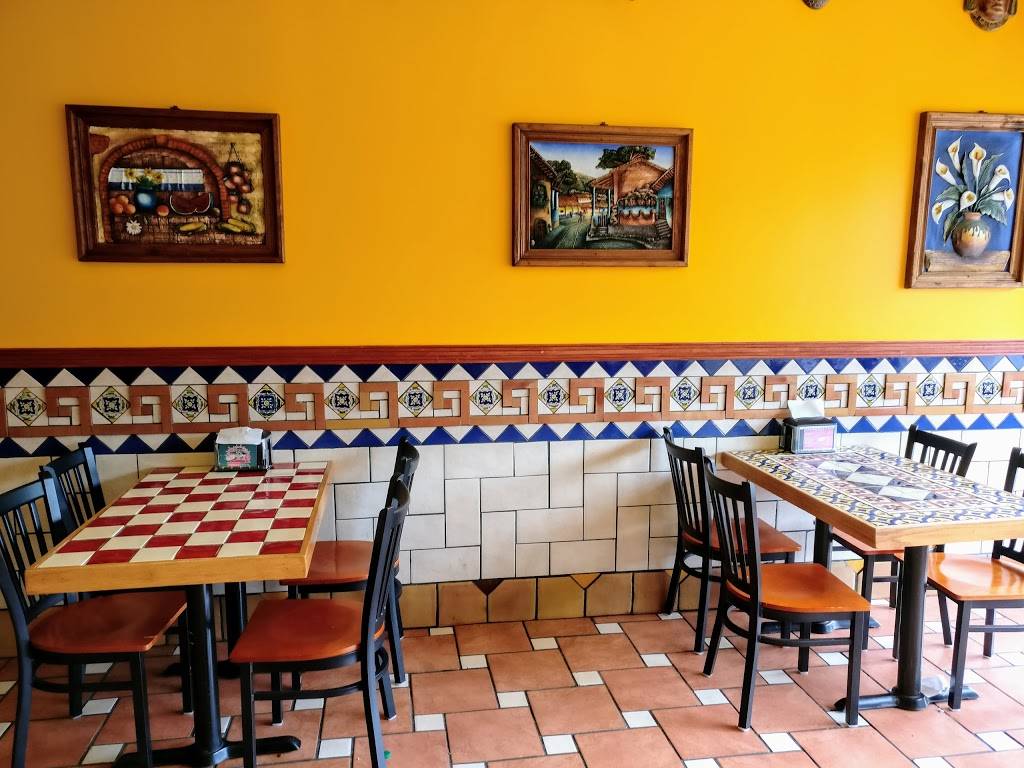 Burrito House | restaurant | 3547 N Lincoln Ave, Chicago, IL 60657, USA | 7739756060 OR +1 773-975-6060