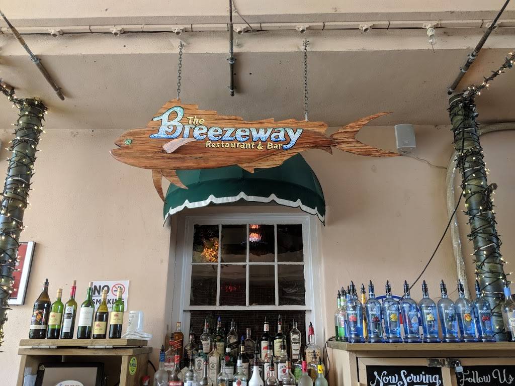 The Breezeway Restaurant & Bar | restaurant | 112 E 1st St, Sanford, FL 32771, USA | 4078781284 OR +1 407-878-1284