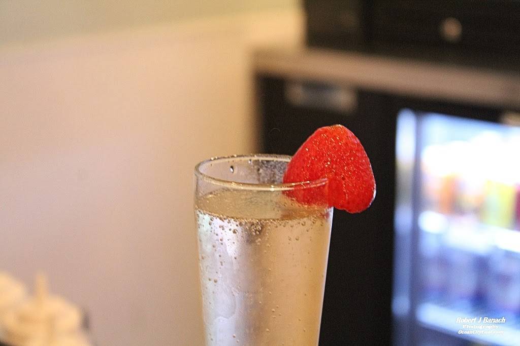 Three Anchors OC | restaurant | 7805 Coastal Hwy, Ocean City, MD 21842, USA | 4105248930 OR +1 410-524-8930