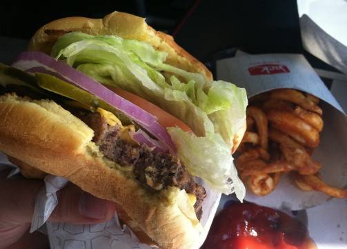 Jack in the Box | restaurant | 2106 Everett Ave, Everett, WA 98201, USA | 4252595283 OR +1 425-259-5283