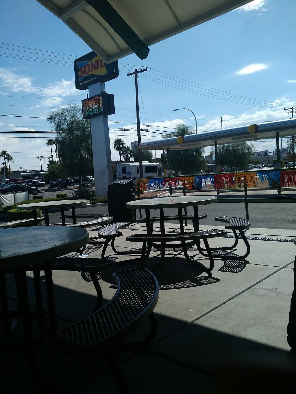 Sonic Drive-In | restaurant | 2301 E Sahara Ave, Las Vegas, NV 89104, USA | 7022071184 OR +1 702-207-1184