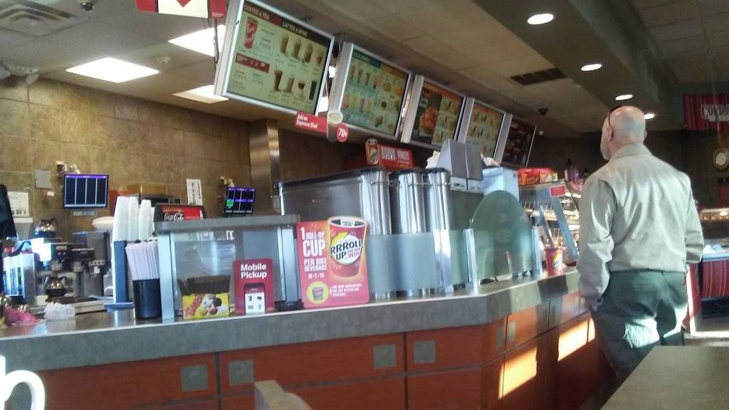 Tim Hortons | restaurant | 451 Hamilton St, Geneva, NY 14456, USA | 3157819120 OR +1 315-781-9120