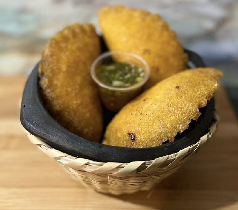 Munchies To Go | restaurant | 1014 N Main St #12, Pearland, TX 77581, USA | 8326161410 OR +1 832-616-1410