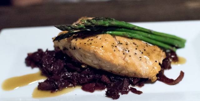 End cut | restaurant | 5 Church St, New Paltz, NY 12561, USA | 8456338714 OR +1 845-633-8714