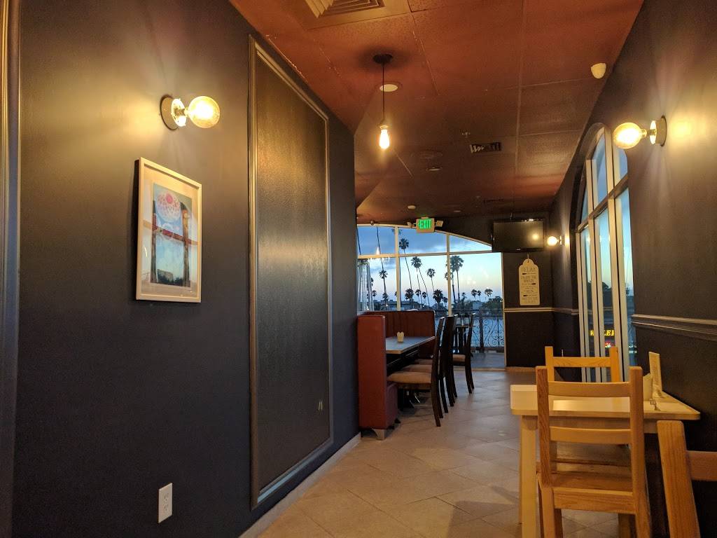 Subhannahong Royal Thai Cuisine | restaurant | 1212 S Pacific Coast Hwy Ste 206, Redondo Beach, CA 90277, USA | 3103163033 OR +1 310-316-3033