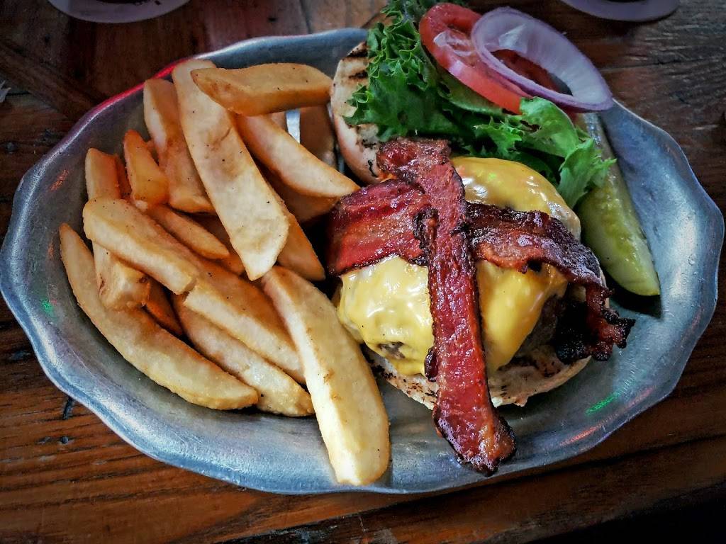 Hattricks | restaurant | 107 S Franklin St, Tampa, FL 33602, USA | 8132254288 OR +1 813-225-4288