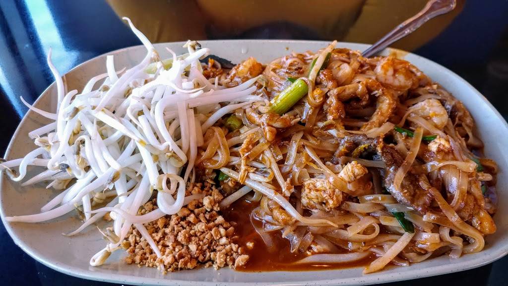 Shandra Thai Cuisine | restaurant | 2505 E Palmdale Blvd, Palmdale, CA 93550, USA | 6612668839 OR +1 661-266-8839