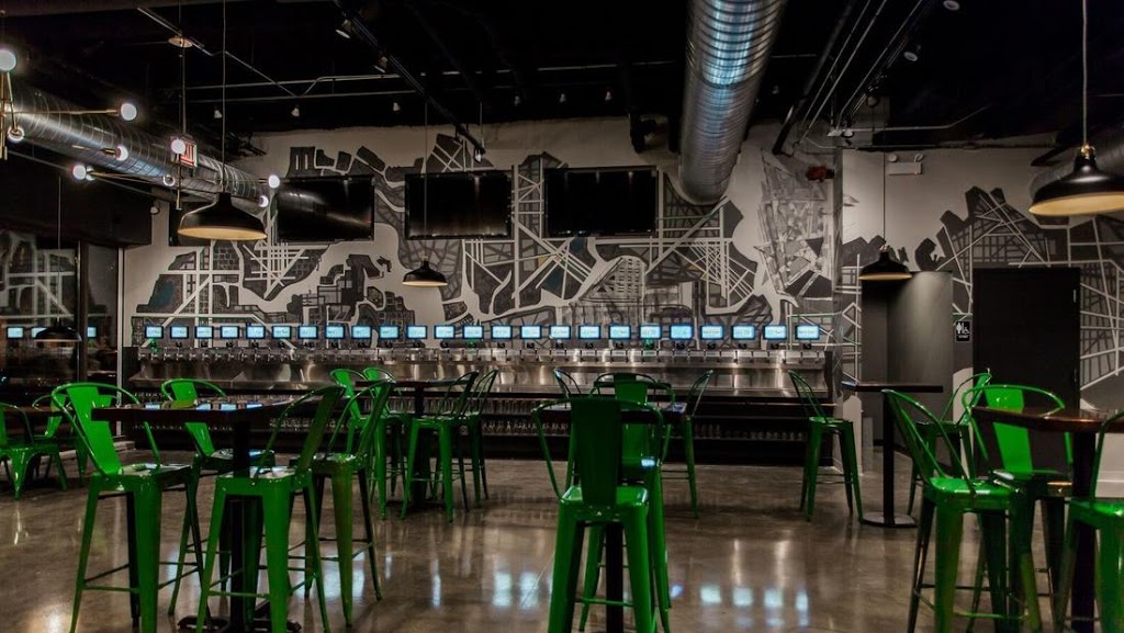 Navigator Taproom | restaurant | 2211 N Milwaukee Ave #100, Chicago, IL 60647, USA | 7736879135 OR +1 773-687-9135