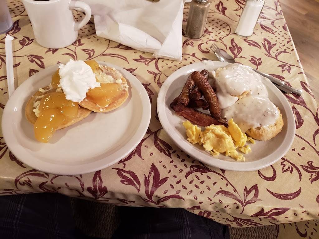 Reagans House of Pancakes | restaurant | 2820 Parkway, Pigeon Forge, TN 37863, USA | 8654280652 OR +1 865-428-0652