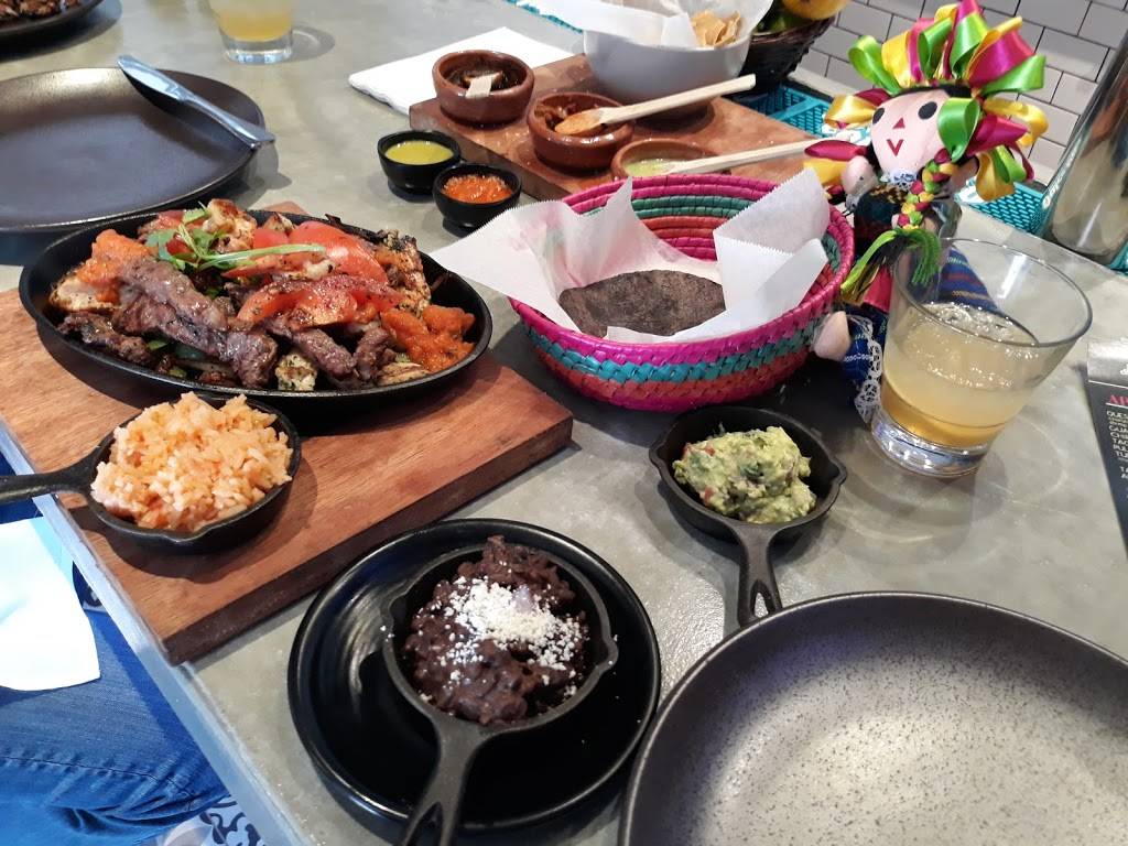 Capricho restaurant | restaurant | 540 University Ave, San Diego, CA 92103, USA | 6192692996 OR +1 619-269-2996