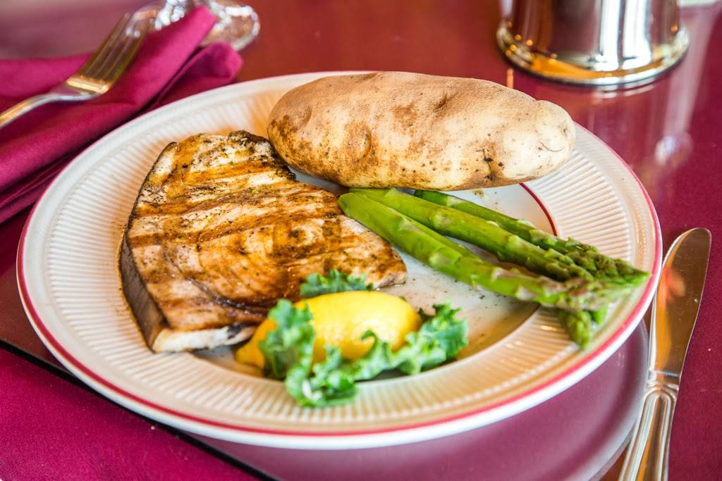 The Chart Room | restaurant | 565 Eden St, Bar Harbor, ME 04609, USA | 2072889740 OR +1 207-288-9740