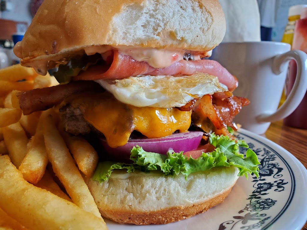 Scalehouse Cafe | restaurant | 302 N Washington Way, George, WA 98848, USA | 5097853505 OR +1 509-785-3505