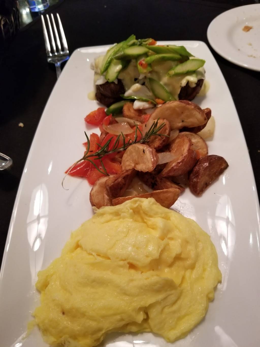 Shulas Steak House | restaurant | 5040 Wild Horse Pass Blvd, Chandler, AZ 85226, USA | 5207961972 OR +1 520-796-1972