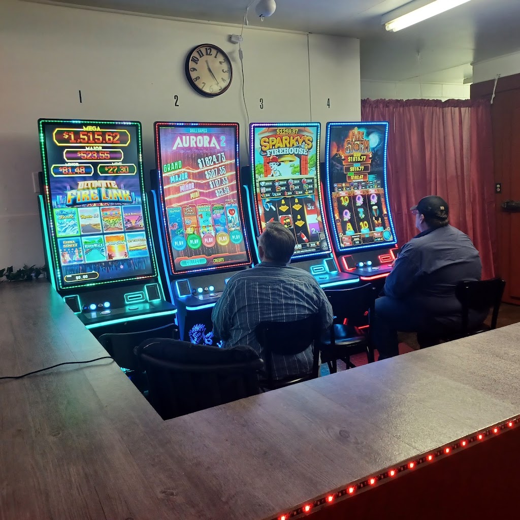 The B&E Market, One stop sin shop | restaurant | 1521 N Delphine Ave, Waynesboro, VA 22980, USA | 2293554208 OR +1 229-355-4208