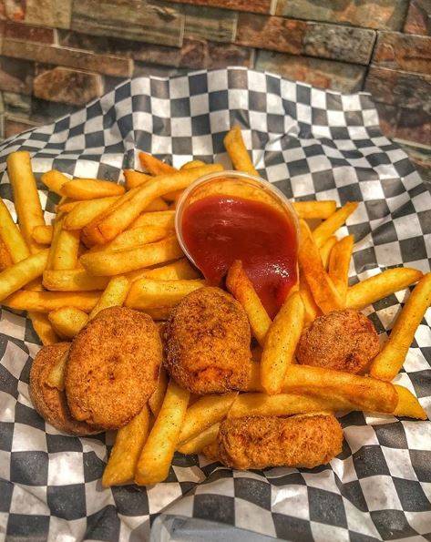 Baja Cali Fish & Tacos | restaurant | 940 Pine Ave, Long Beach, CA 90813, USA | 5626123432 OR +1 562-612-3432