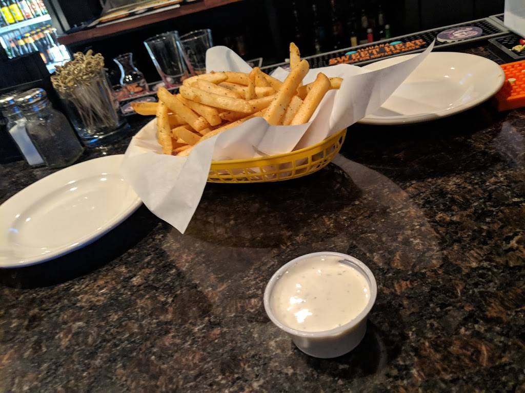 Cousin Pats Pub & Grill | restaurant | 451 S St Vrain Ave, Estes Park, CO 80517, USA | 9705867287 OR +1 970-586-7287