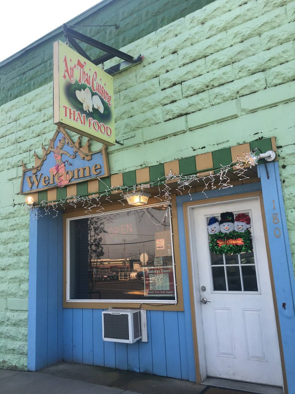 Air Thai Cuisine | restaurant | 180 Moore St, Harrisburg, OR 97446, USA | 5419958018 OR +1 541-995-8018