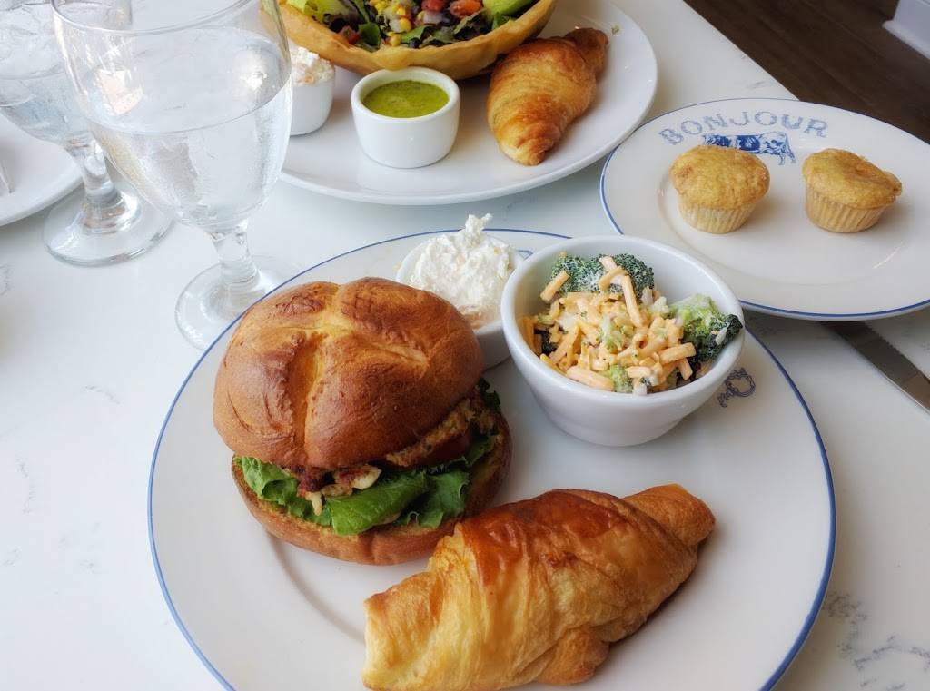 Croissants Bakery & Bistro | restaurant | 8014 N Kings Hwy, Myrtle Beach, SC 29572, USA | 8434482253 OR +1 843-448-2253