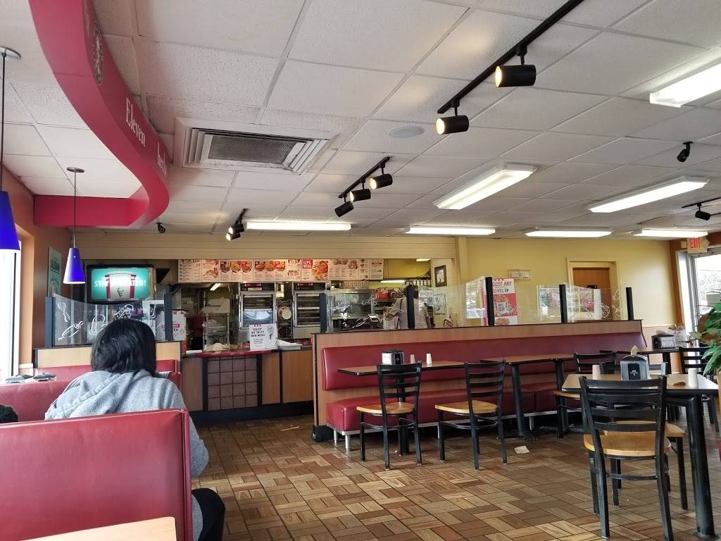 KFC | restaurant | 903 S Gloster St, Tupelo, MS 38801, USA | 6628443222 OR +1 662-844-3222