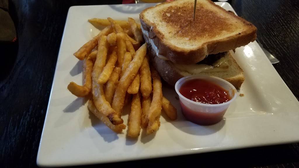 Glendale Grill | restaurant | 65 Glendale St, Easthampton, MA 01027, USA | 4132032300 OR +1 413-203-2300