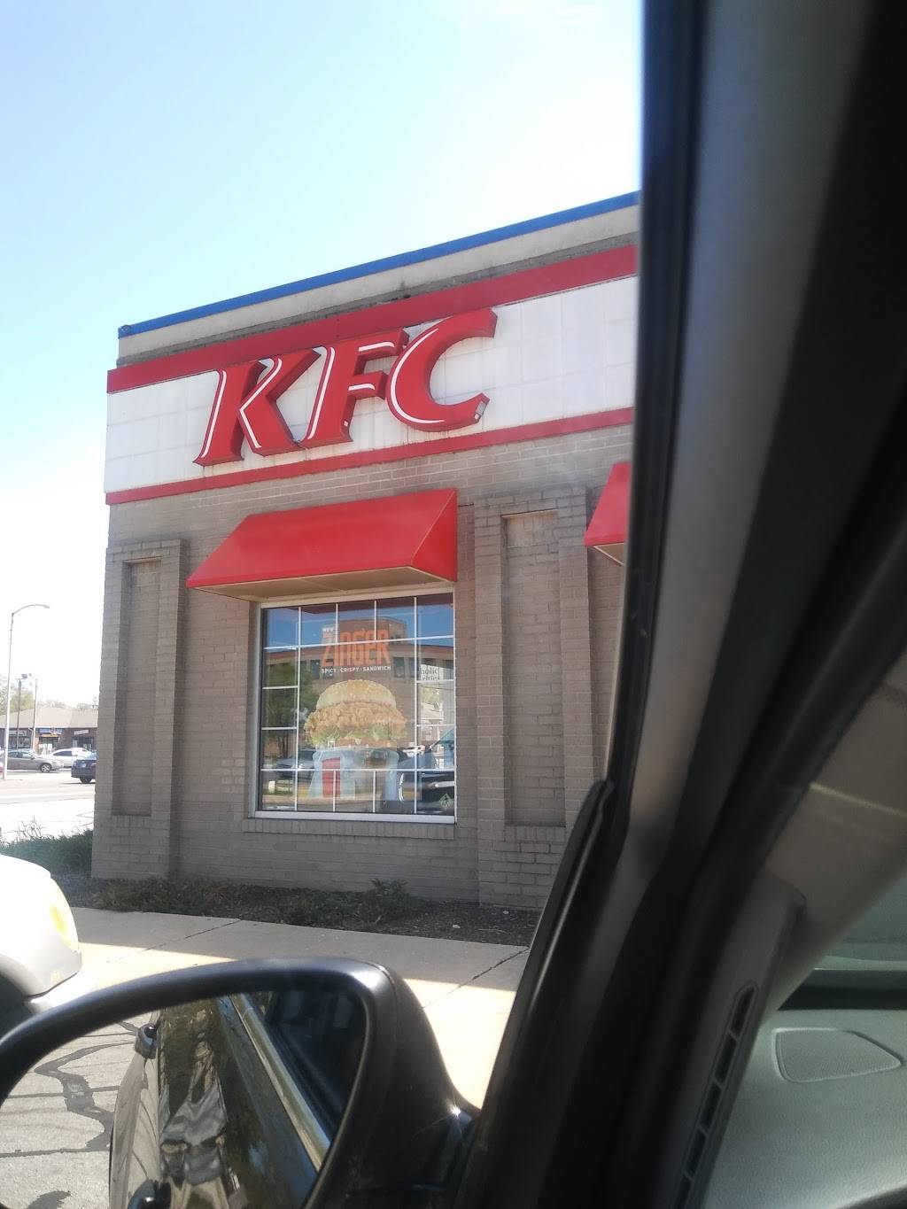 KFC | restaurant | 900 Broadway, Gary, IN 46402, USA | 2198821164 OR +1 219-882-1164