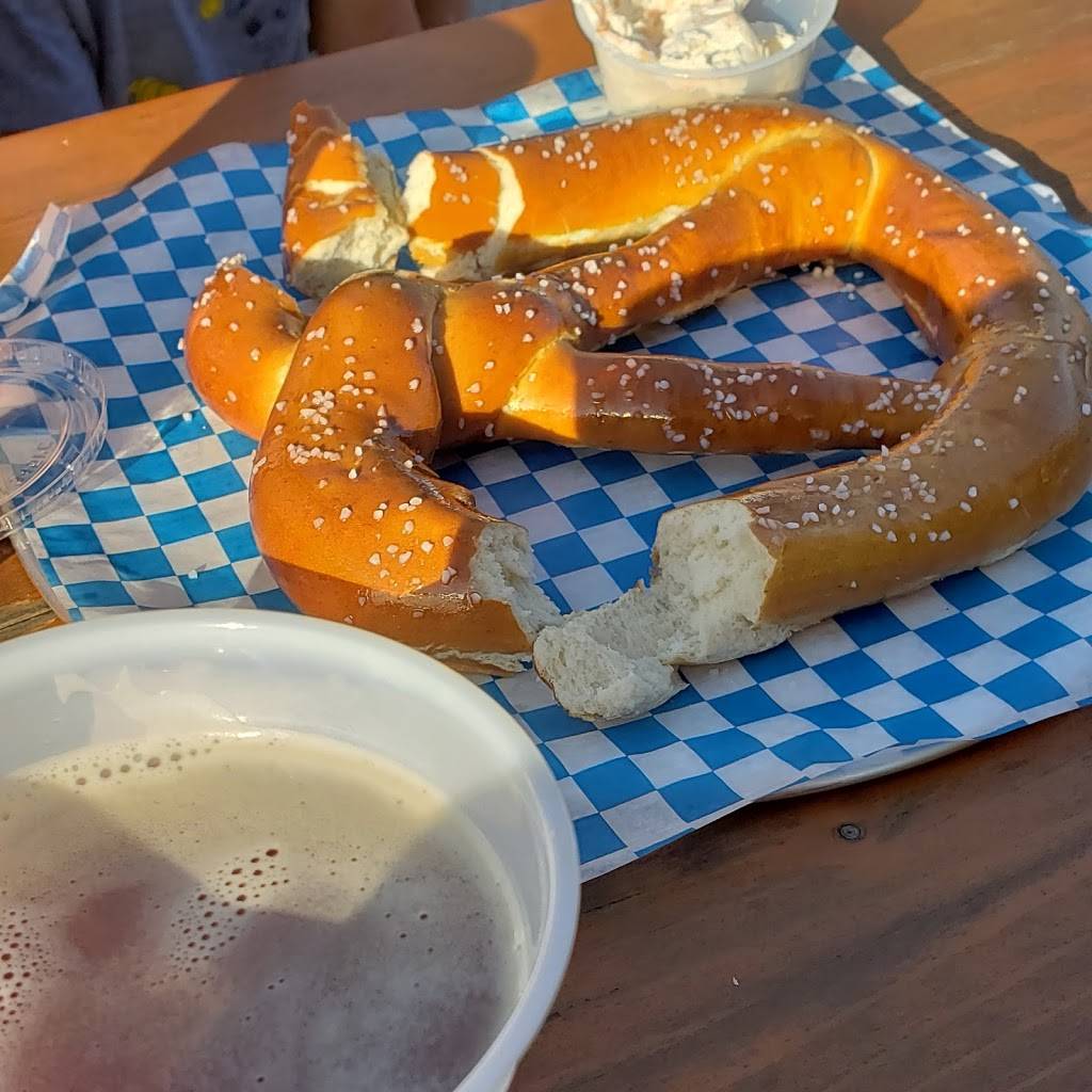 Petrifying Springs Biergarten | restaurant | 5555 7th St Pavilion #1, Kenosha, WI 53144, USA | 2622215040 OR +1 262-221-5040