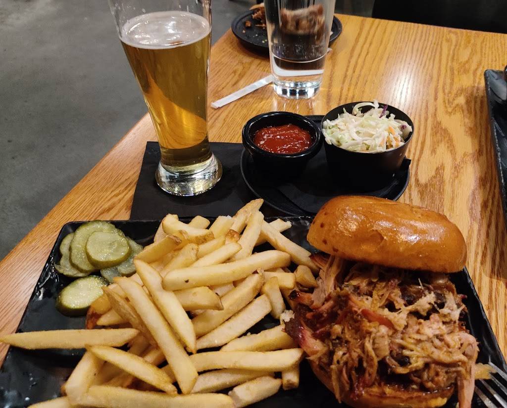 Smokecraft Modern Barbecue | restaurant | 1051 N Highland St, Arlington, VA 22201, USA | 5713128791 OR +1 571-312-8791