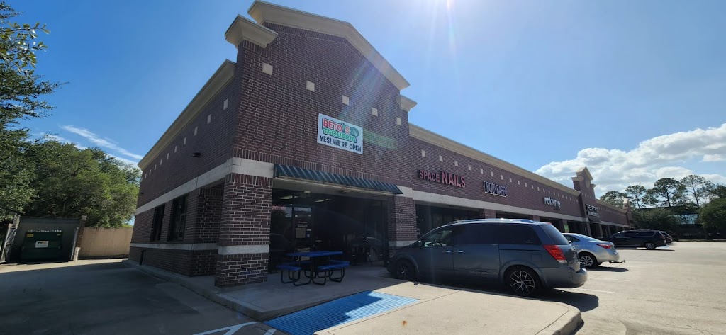 Betos Taqueria | restaurant | 17068 Saturn Ln, Houston, TX 77058, USA | 8325330859 OR +1 832-533-0859