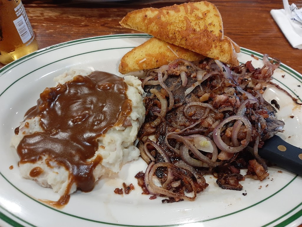 Lumberjacks Restaurant | restaurant | 1740 S Main St, Willits, CA 95490, USA | 7074560300 OR +1 707-456-0300