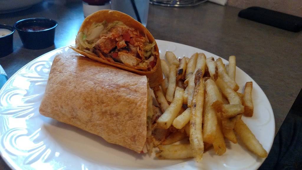 5th Quarter Sports Bar & Banquet Hall | restaurant | 2101 American Dr, Little Chute, WI 54140, USA | 9206879751 OR +1 920-687-9751