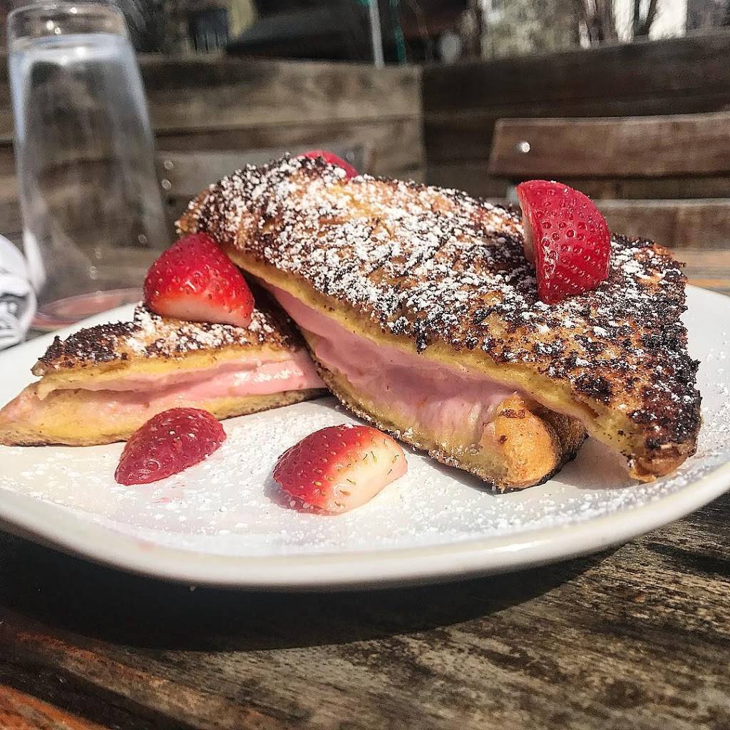 Kid Cashew | restaurant | 1440 Ben Sawyer Blvd, Mt Pleasant, SC 29464, USA | 8433527585 OR +1 843-352-7585