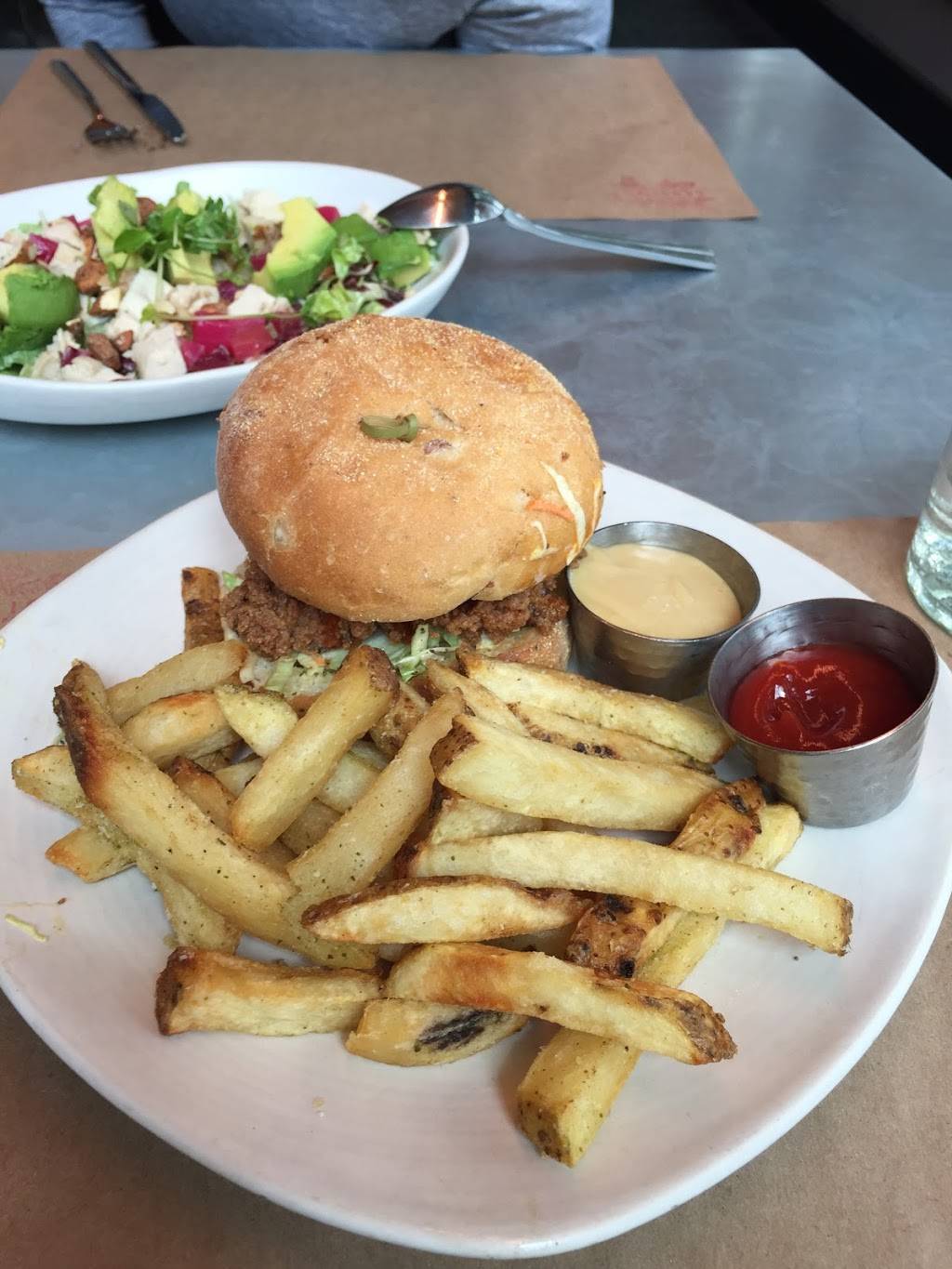 Sessions at the Presidio | restaurant | 1 Letterman Dr #150, San Francisco, CA 94129, USA | 4156559413 OR +1 415-655-9413