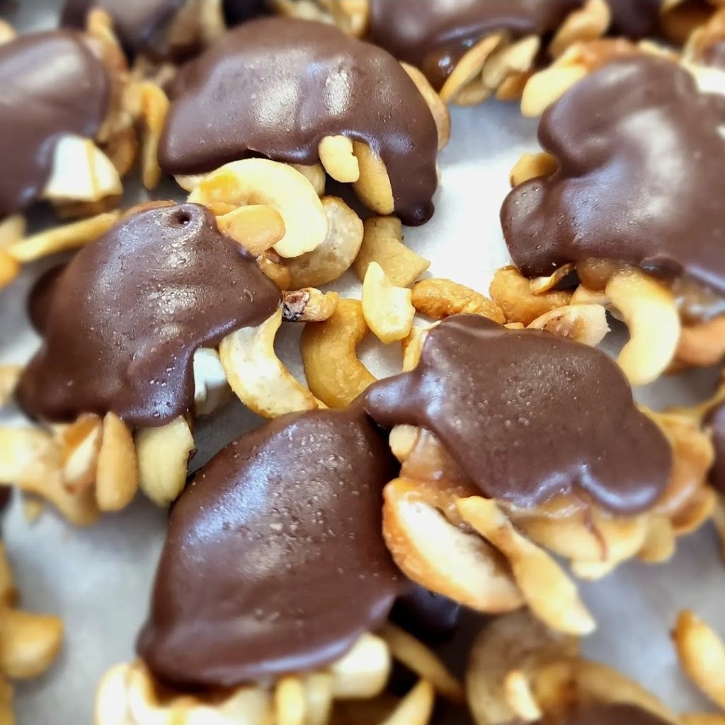 Foodies Gourmet & Bodega | restaurant | 1212 Gatewood Dr B1, Auburn, AL 36830, USA | 3342091476 OR +1 334-209-1476