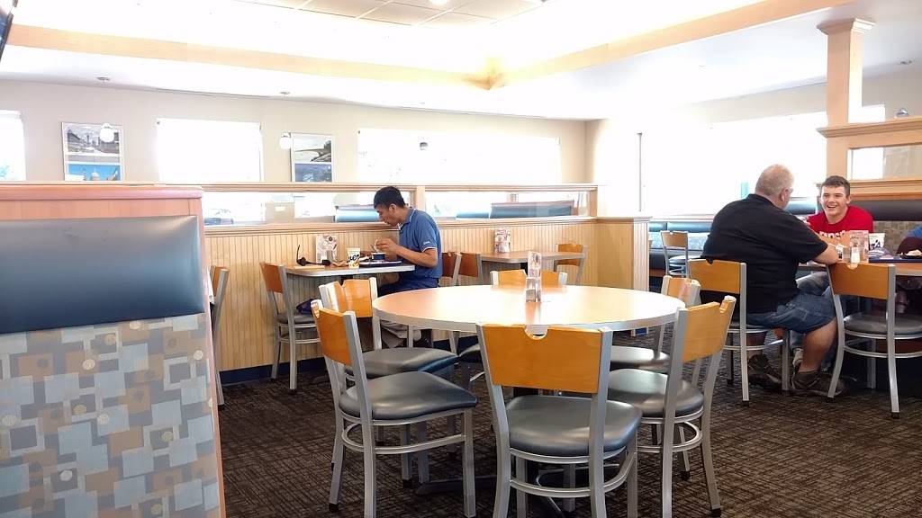 Culvers | restaurant | 4401 Cottage Grove Rd, Madison, WI 53716, USA | 6082680211 OR +1 608-268-0211