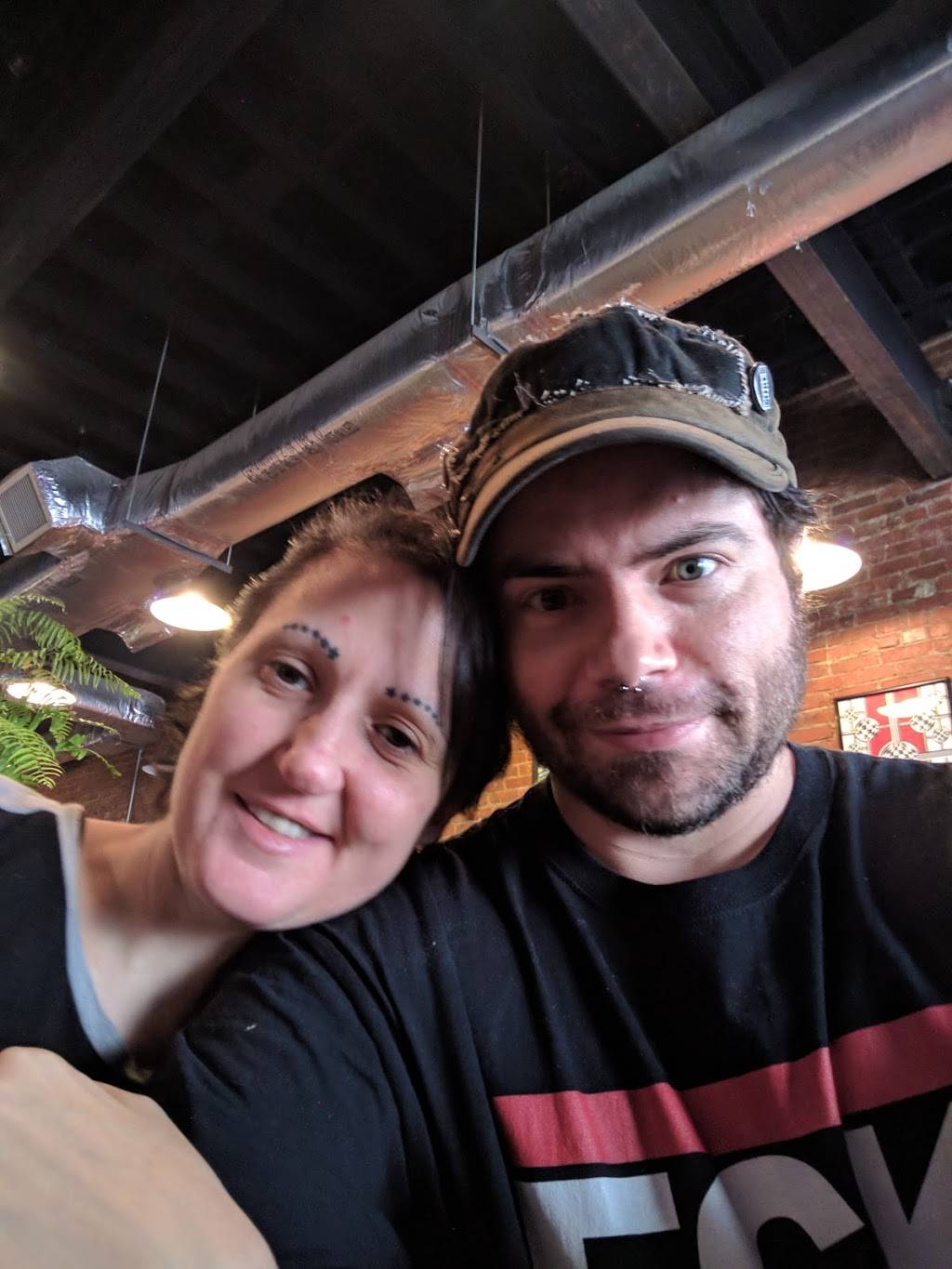 Sharps Deli | restaurant | 126 E Market St, Johnson City, TN 37604, USA | 4239283826 OR +1 423-928-3826