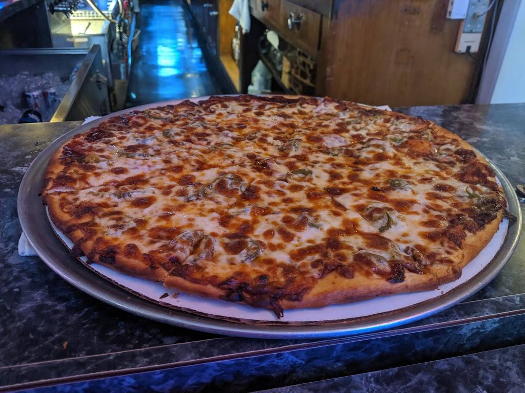 Glen Flora Tap & Grill | restaurant | 938 W Glen Flora Ave, Waukegan, IL 60085, USA | 8473361334 OR +1 847-336-1334