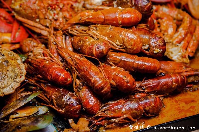 Ichiban | restaurant | 201 S Clinton St #159, Iowa City, IA 52240, USA | 3193378636 OR +1 319-337-8636