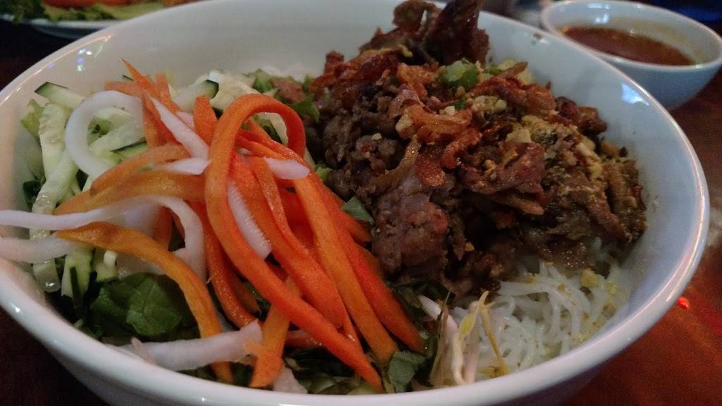 Billiard Hoang | restaurant | 3220 S Hudson St, Seattle, WA 98118, USA | 2067232054 OR +1 206-723-2054