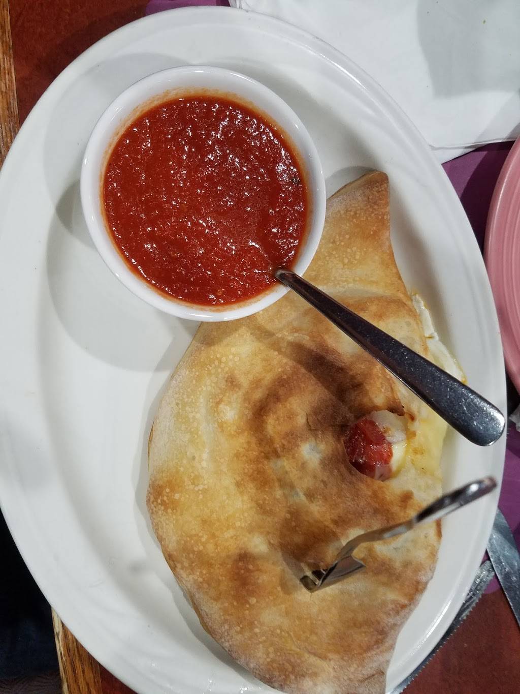 Lidos Pizza Restaurant | restaurant | 75 Pomeroy Ave, Meriden, CT 06450, USA | 2036343959 OR +1 203-634-3959