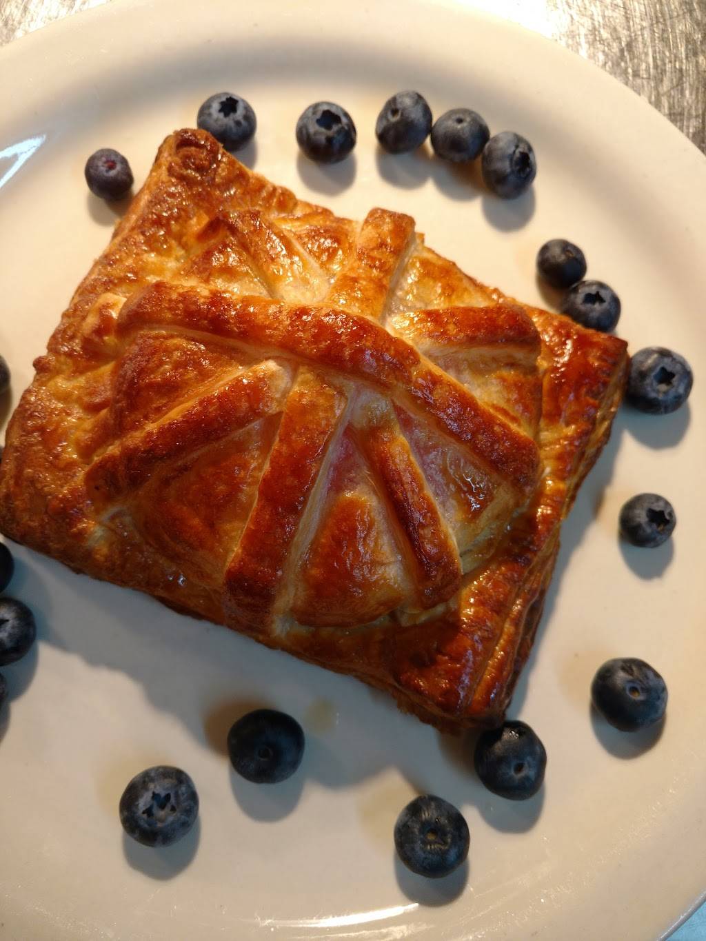 Chances | restaurant | 205 W Main St, Rochester, WI 53167, USA | 2625342772 OR +1 262-534-2772