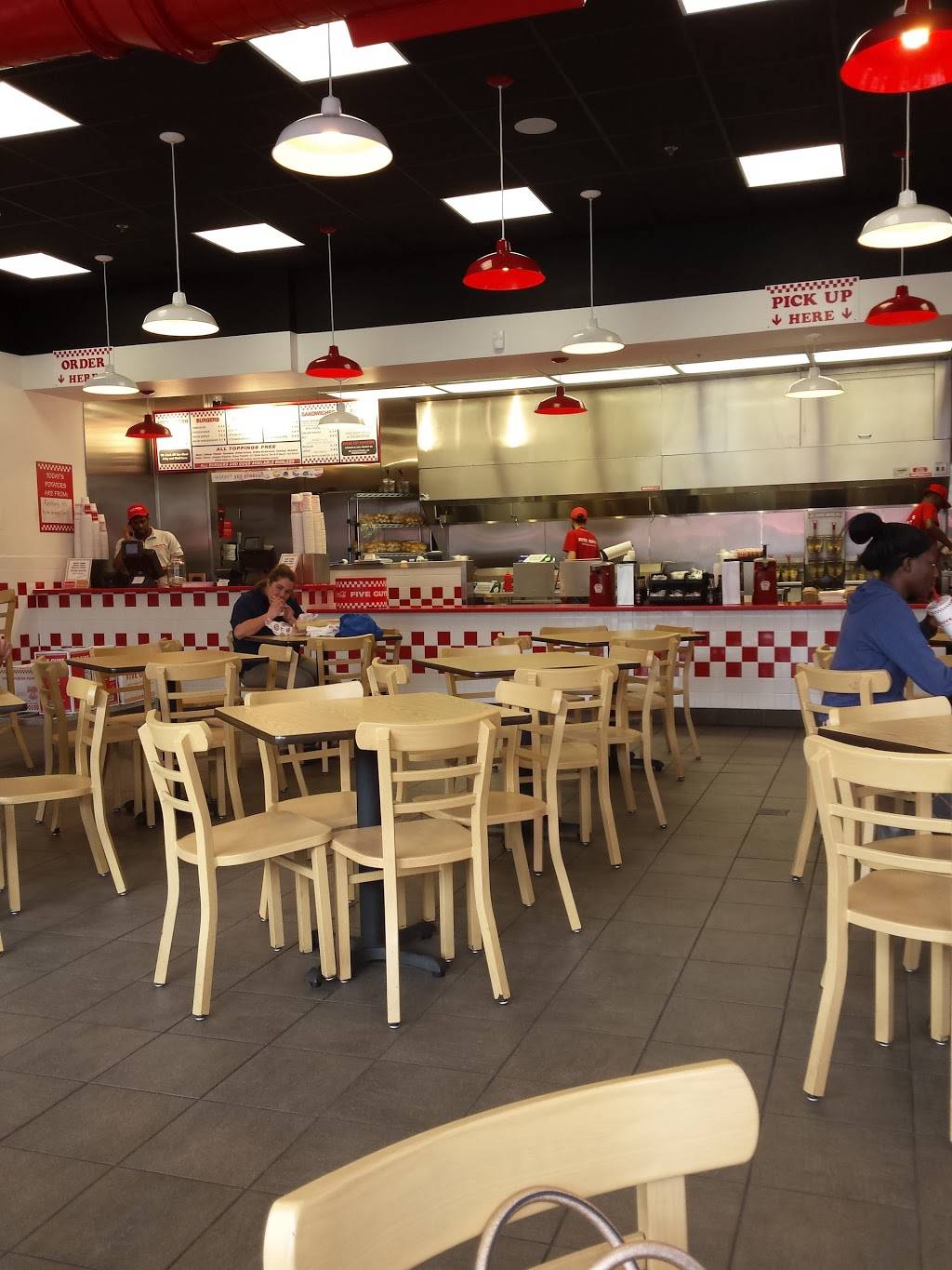 Five Guys | meal takeaway | 9500 Dorchester Rd, Summerville, SC 29485, USA | 8438758035 OR +1 843-875-8035