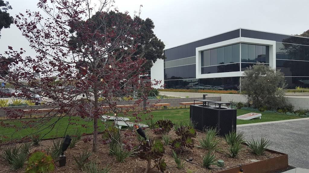 Genesis Kitchen + Drinks | restaurant | 4242 Campus Point Ct, San Diego, CA 92121, USA | 8582307001 OR +1 858-230-7001