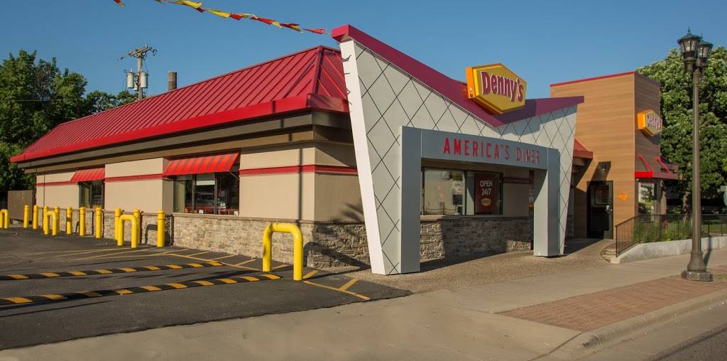Dennys | restaurant | 1664 University Ave W, St Paul, MN 55104, USA | 6513402972 OR +1 651-340-2972