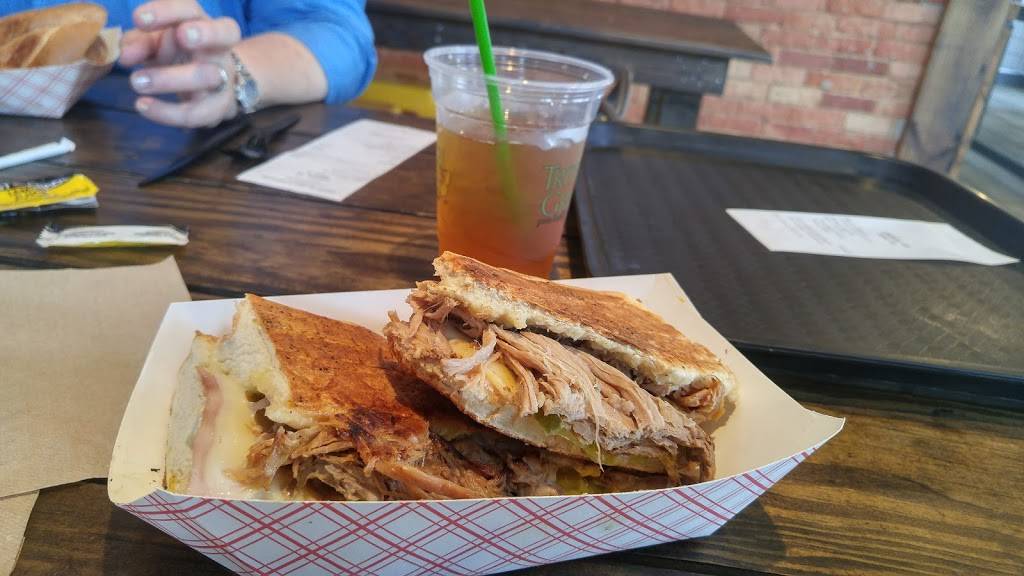 Tropical Grille | restaurant | 108 N Main St, Mauldin, SC 29662, USA | 8645521205 OR +1 864-552-1205