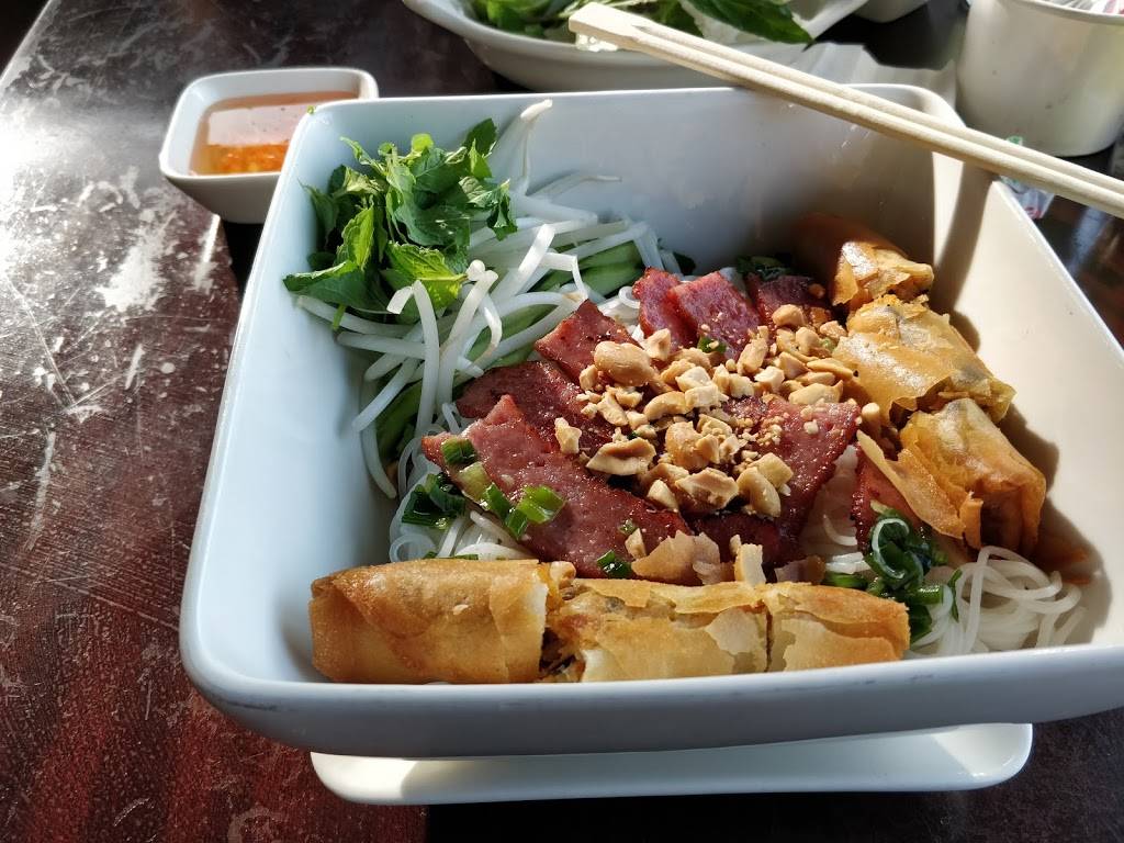 Pho for Days | restaurant | 15703 N 83rd Ave #100, Peoria, AZ 85382, USA | 6233029125 OR +1 623-302-9125