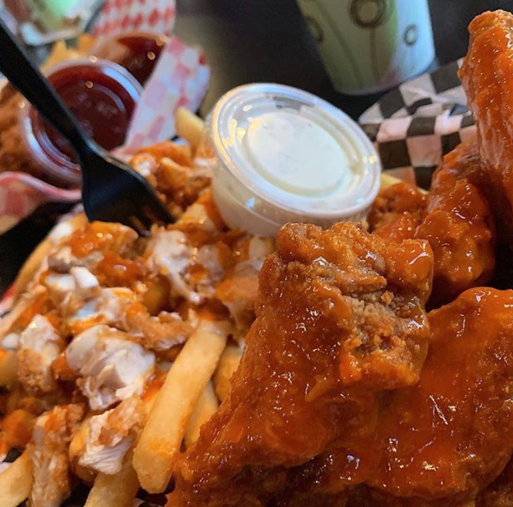 Kikis Chicken Place | restaurant | 3311 Power Inn Rd, Sacramento, CA 95826, USA | 9169991111 OR +1 916-999-1111