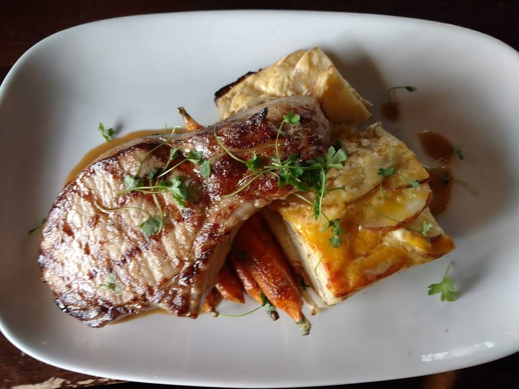 Durty Nellies | restaurant | 180 N Smith St, Palatine, IL 60067, USA | 8473589150 OR +1 847-358-9150