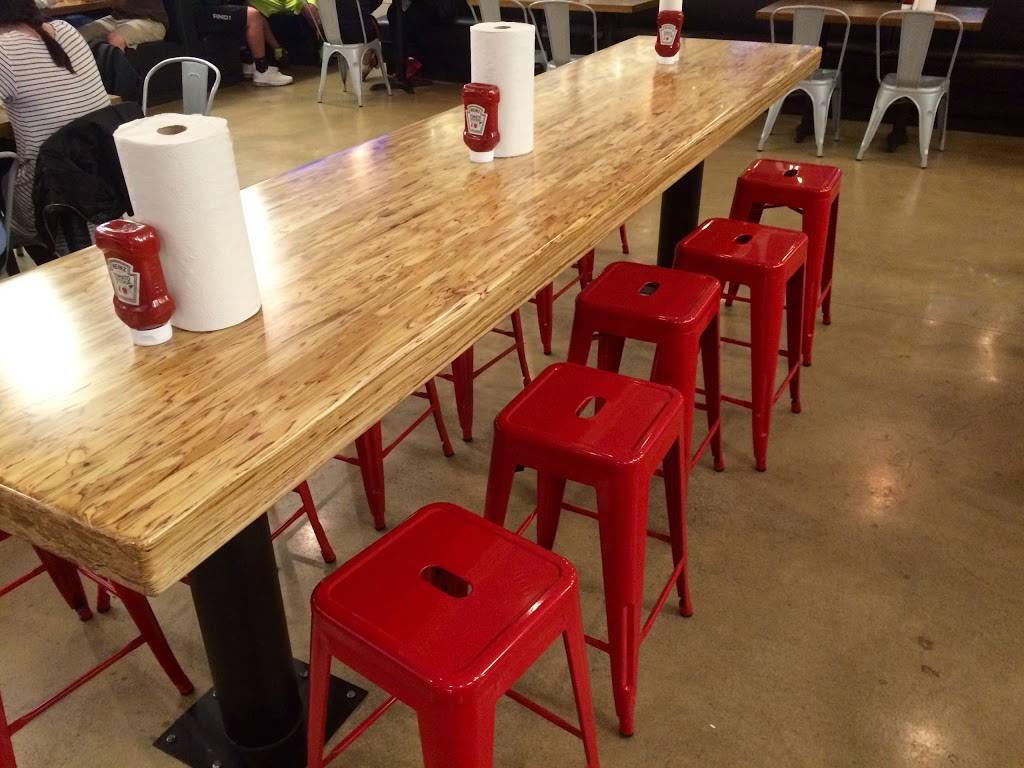 Slim Chickens | restaurant | 23320 Mercantile Pkwy, Katy, TX 77449, USA | 2813470100 OR +1 281-347-0100