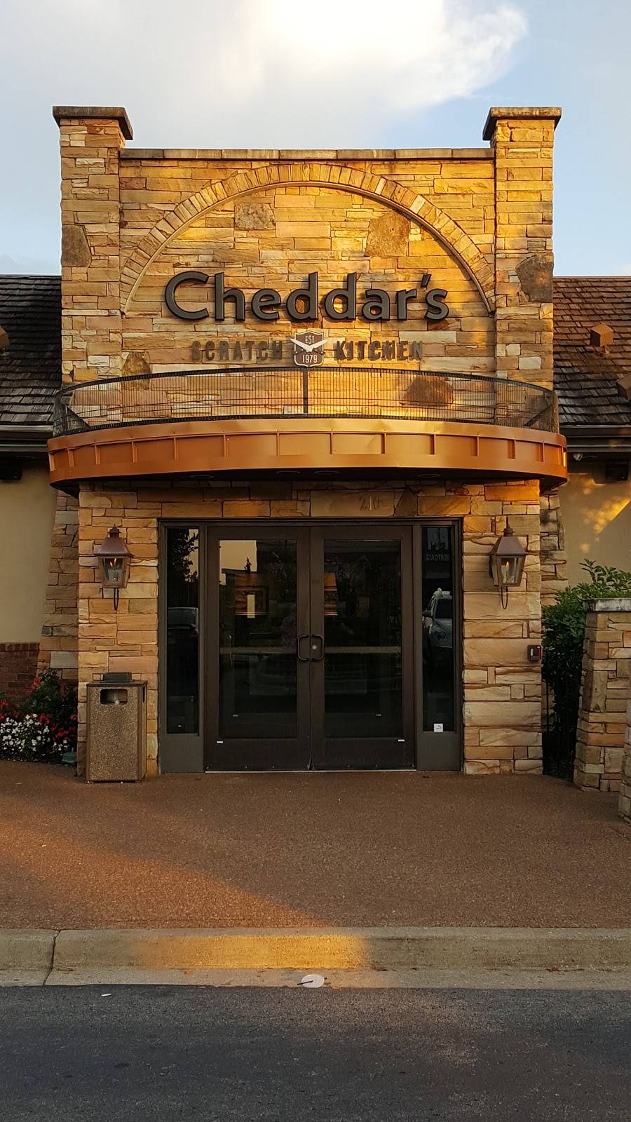 Cheddars Scratch Kitchen | restaurant | 210 Anderson Ln N, Hendersonville, TN 37075, USA | 6158225537 OR +1 615-822-5537